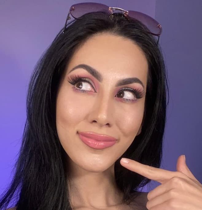 Ария — Beauty блогер